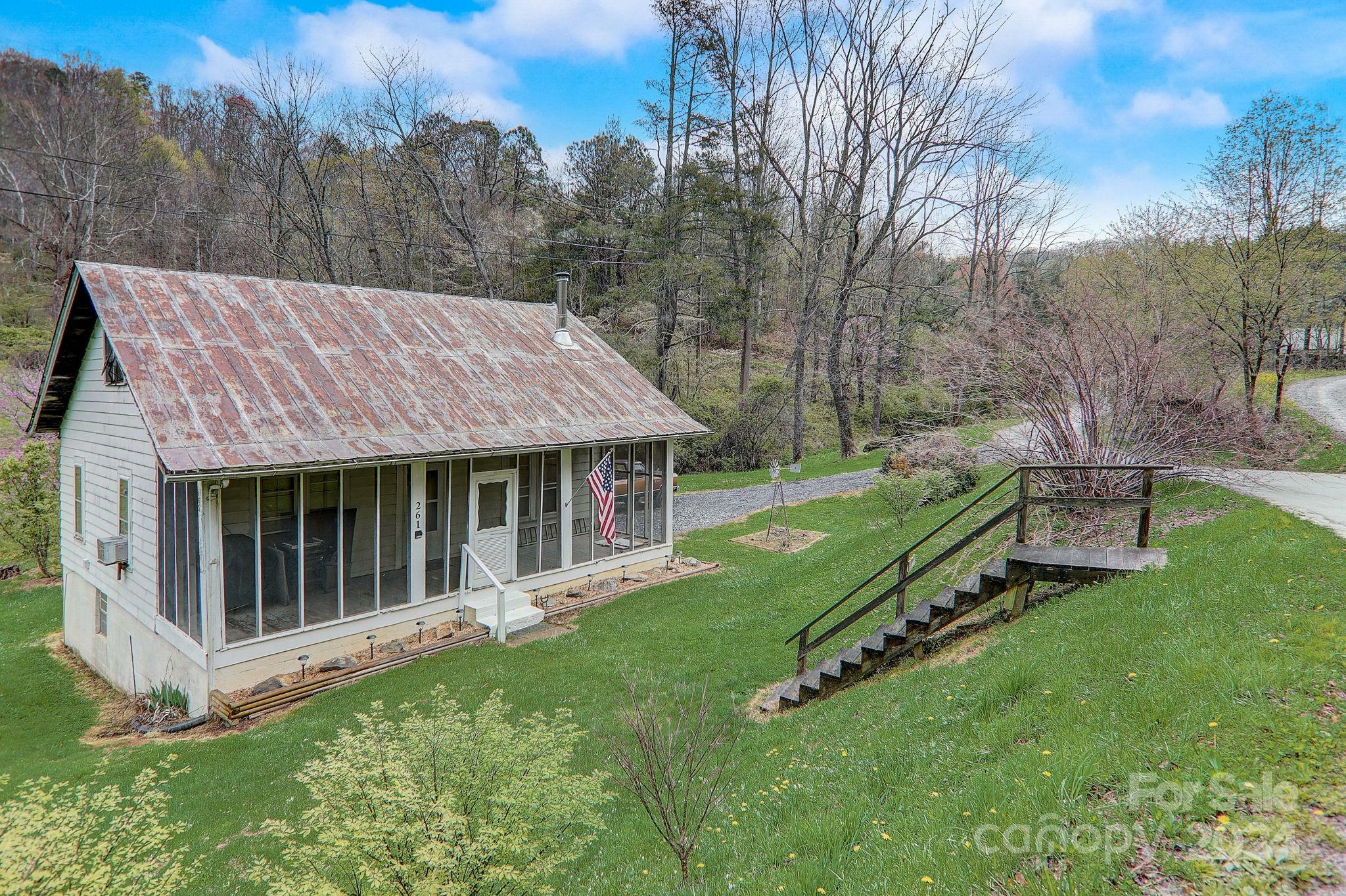 261 Russell Cove Road  Waynesville NC 28785 photo