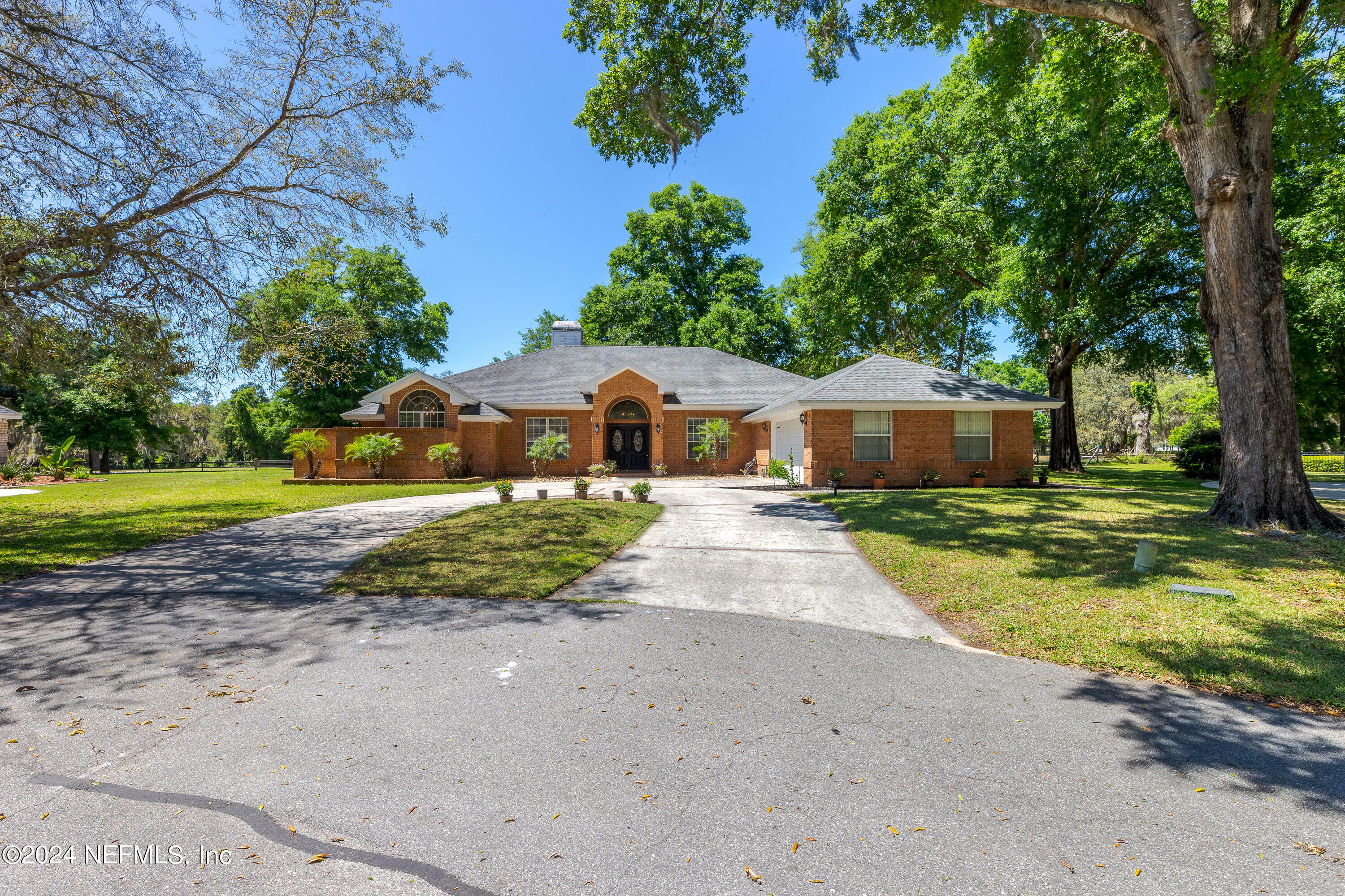 Property Photo:  3670 Cypress Point Court  FL 32043 