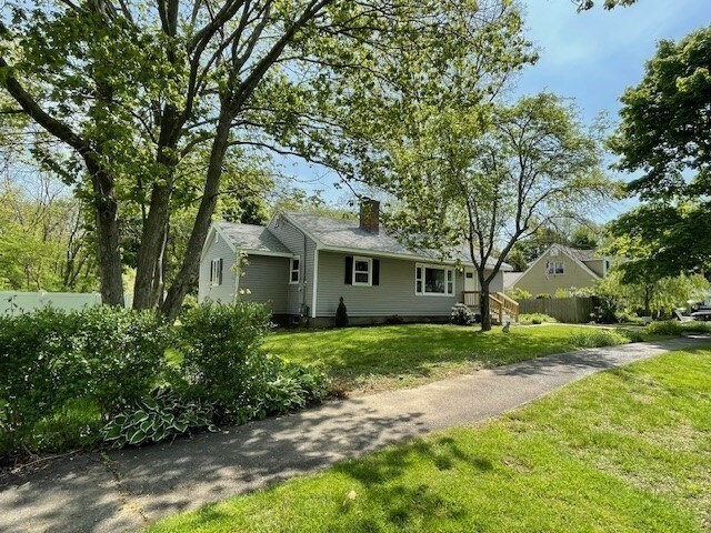 Property Photo:  36 Vista Drive  MA 01923 