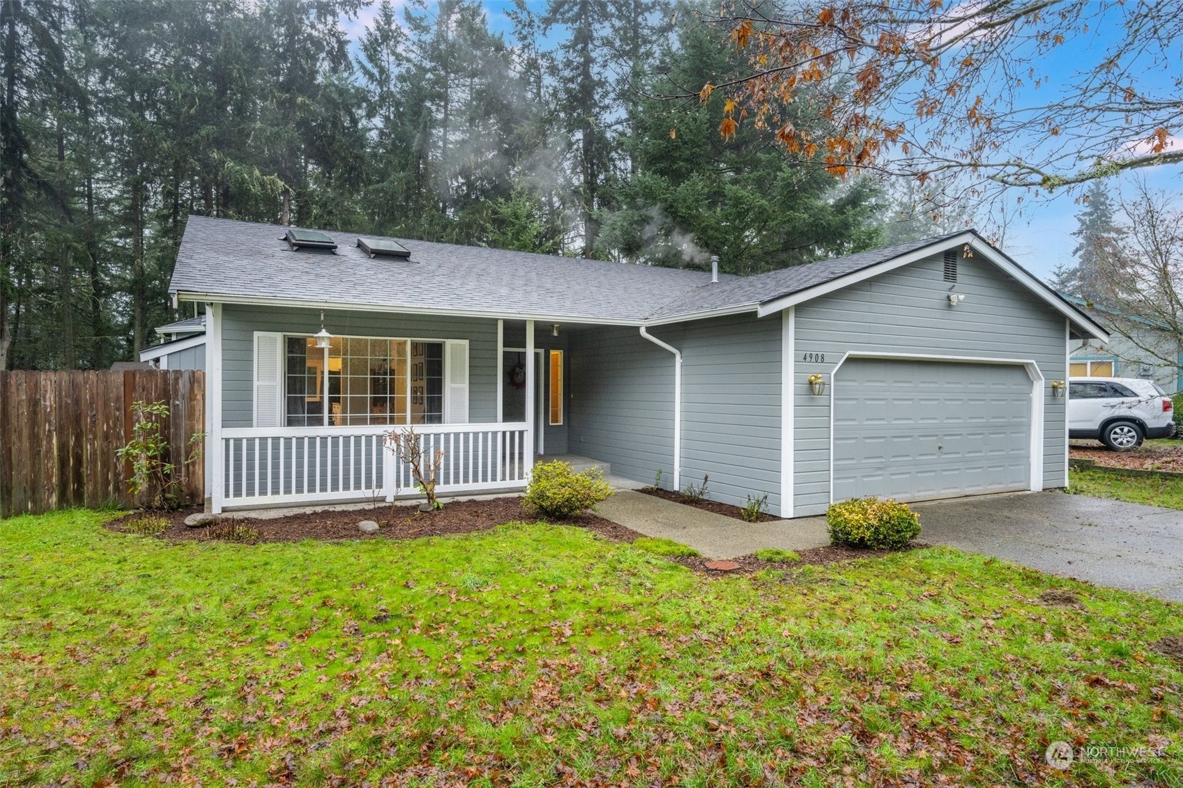 Property Photo:  4908 245th Street E  WA 98338 