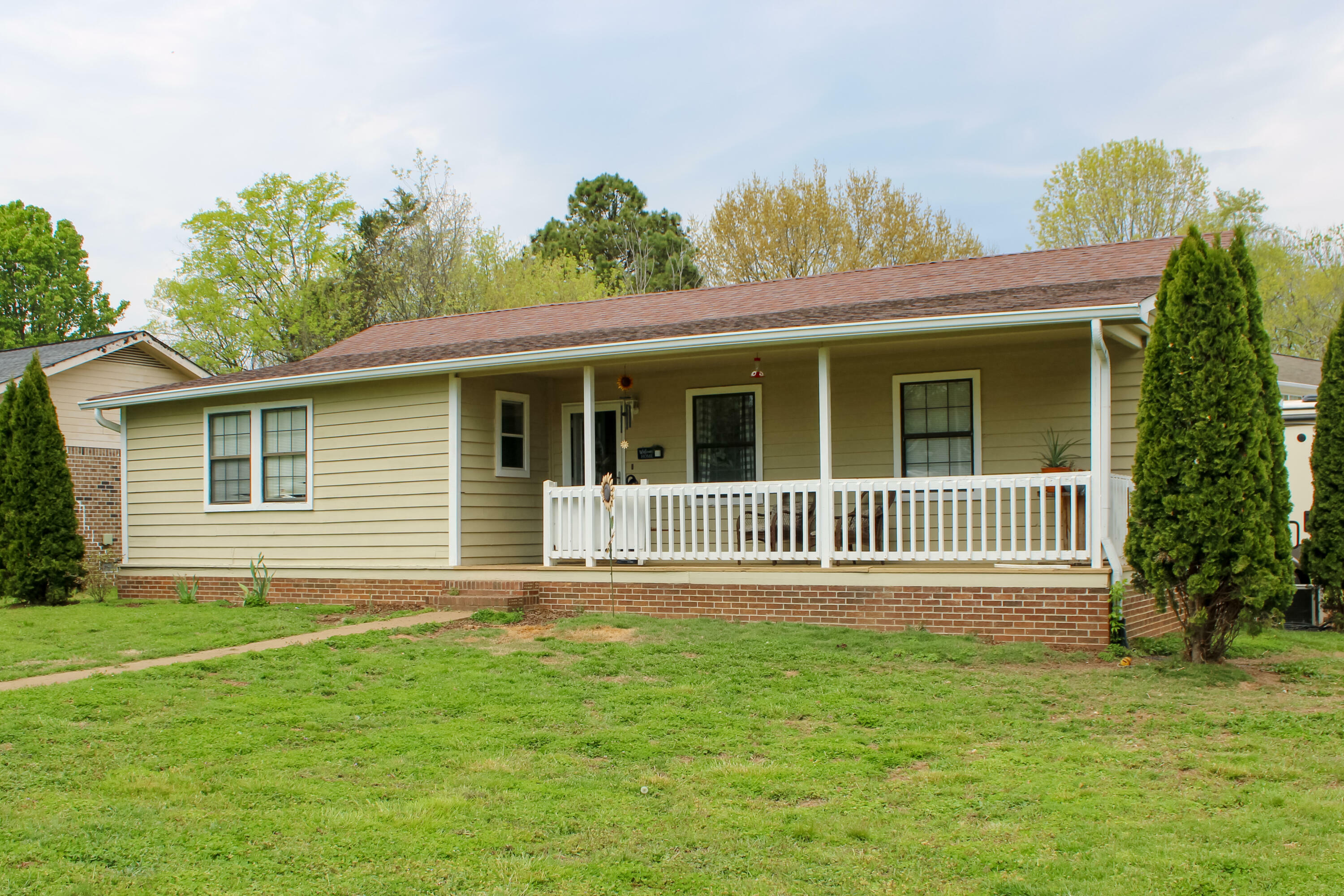 Property Photo:  245 Hillview Drive NW  TN 37312 