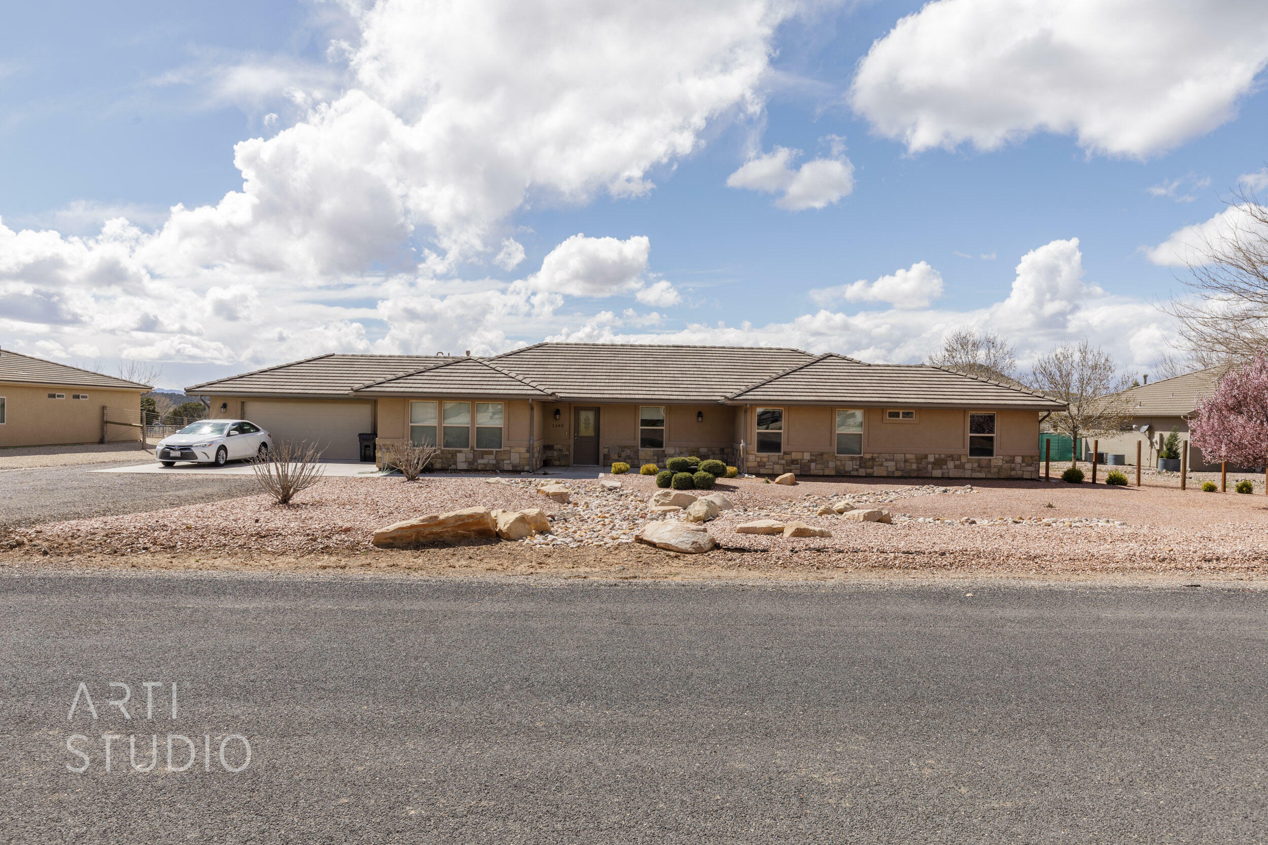 Property Photo:  1145 N Horsemans Park Dr  UT 84783 