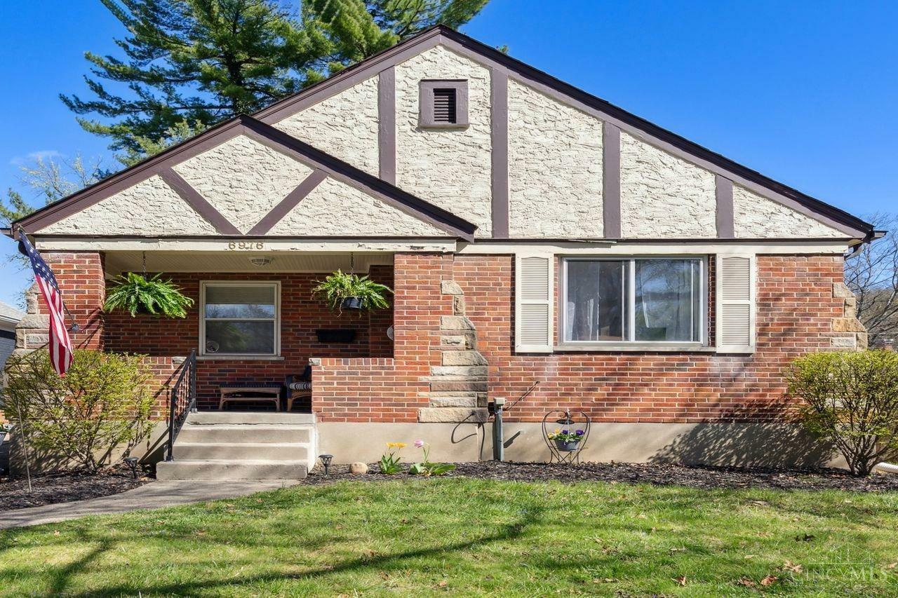 Property Photo:  6976 Cambridge Avenue  OH 45227 