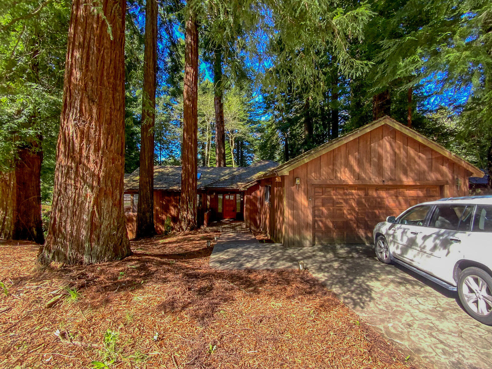 Property Photo: 2555 McDowell Court CA 95521