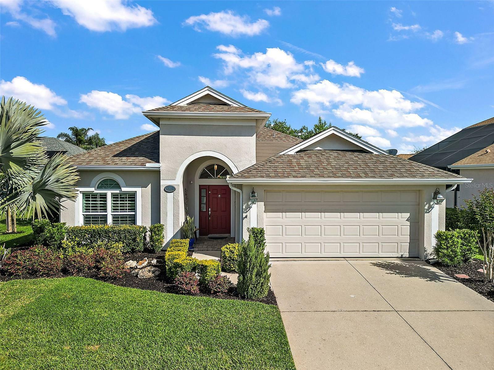 Property Photo:  8016 Pine Hollow Drive  FL 32757 