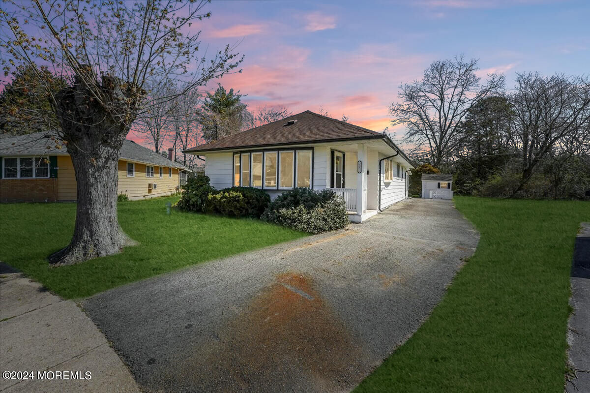 Property Photo:  33 Acapulco Place  NJ 08753 