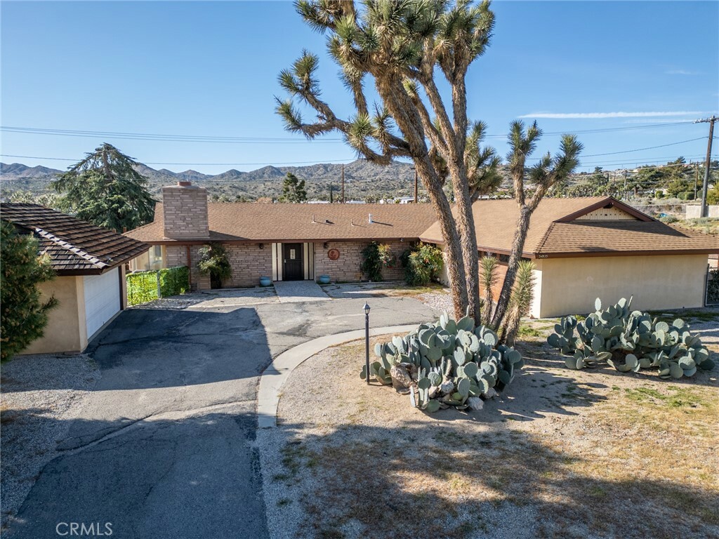 Property Photo:  54935 Benecia Trail  CA 92284 