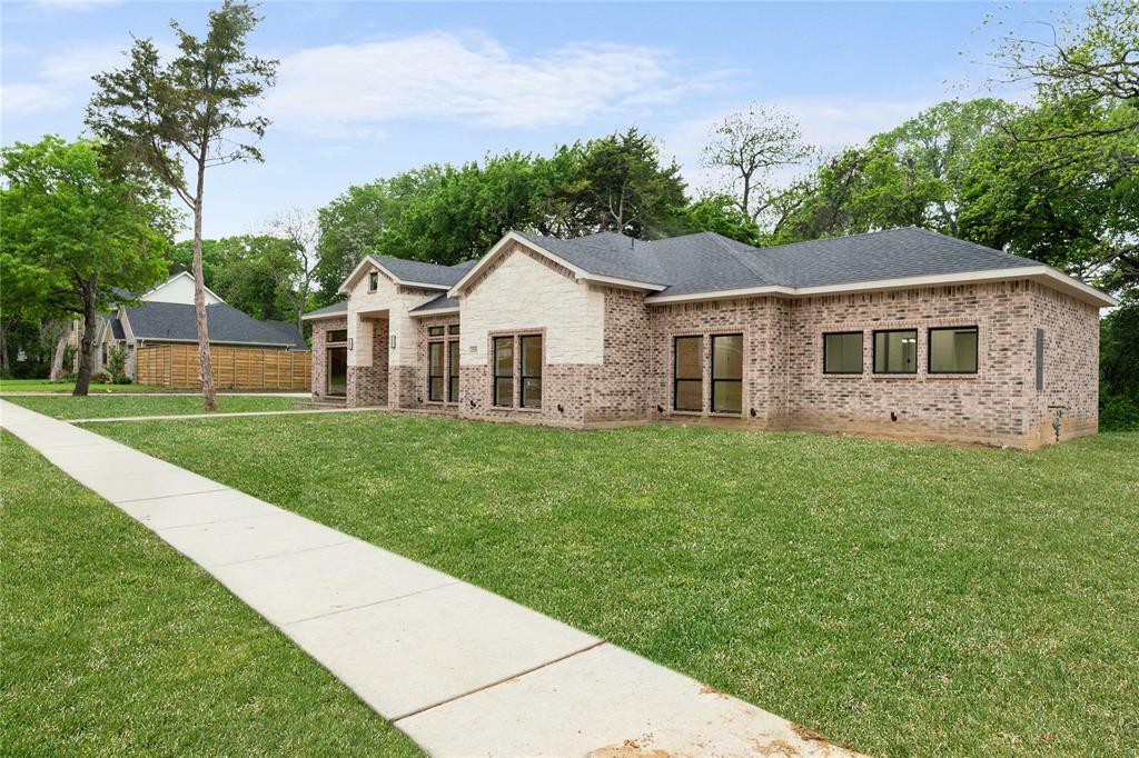 Property Photo:  1555 Hamilton Drive  TX 75104 