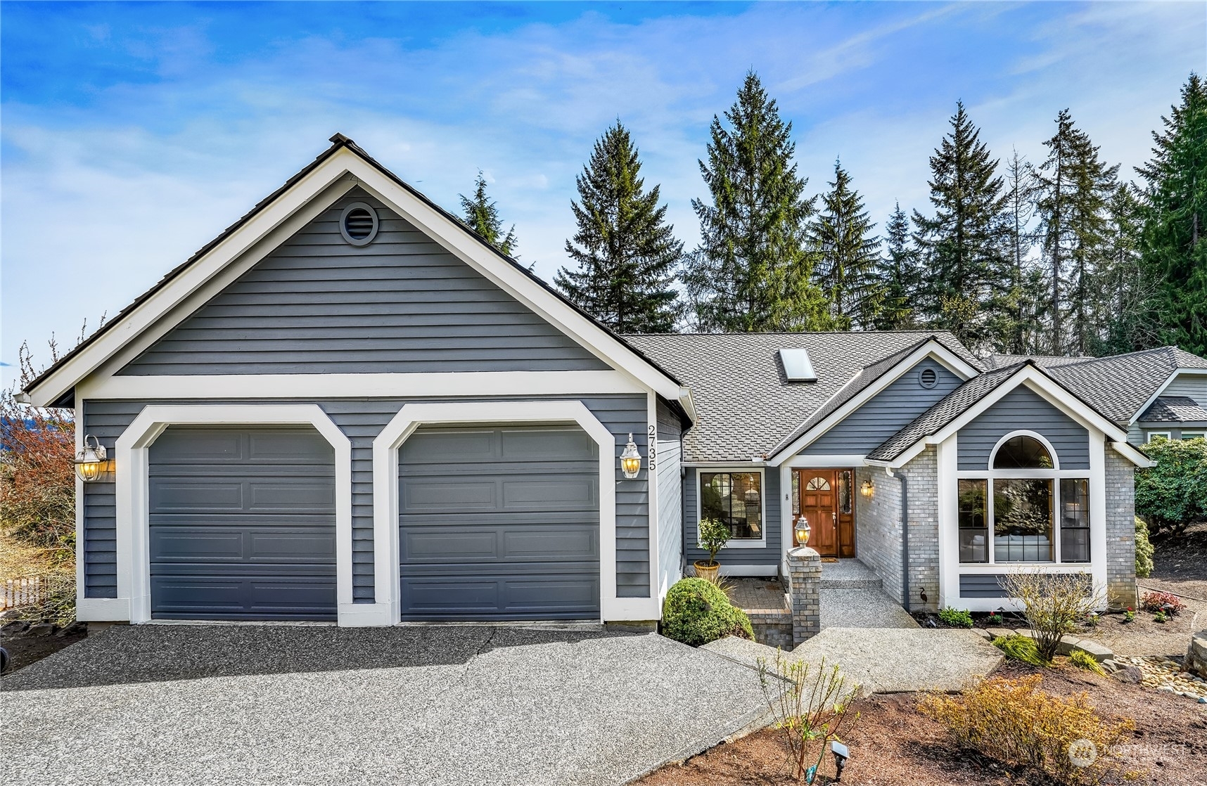 Property Photo:  2735 NW Pine Cone Drive  WA 98027 