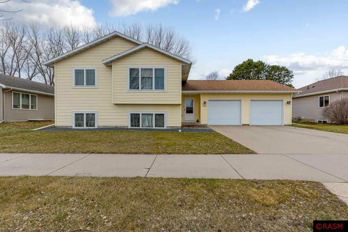 Property Photo:  2107 Bunker Lane  MN 56082 