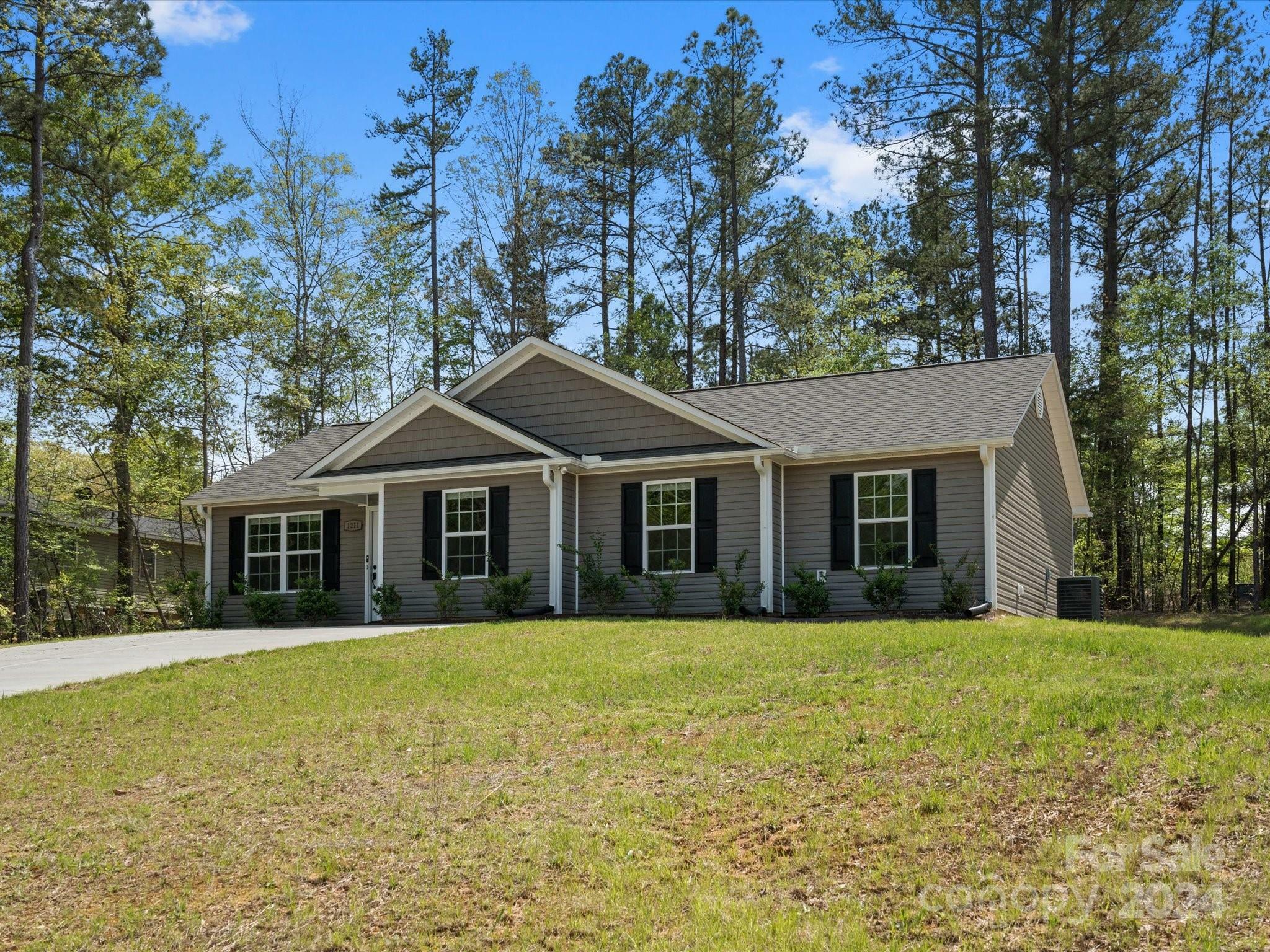 Property Photo:  1211 Belmont Circle Drive  SC 29720 