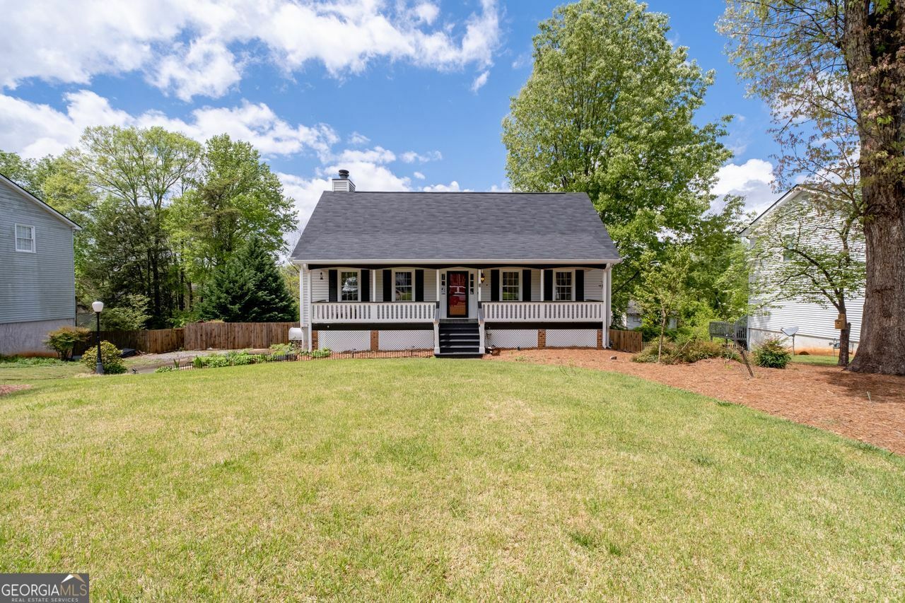 4889 Raven Way NE  Marietta GA 30066 photo