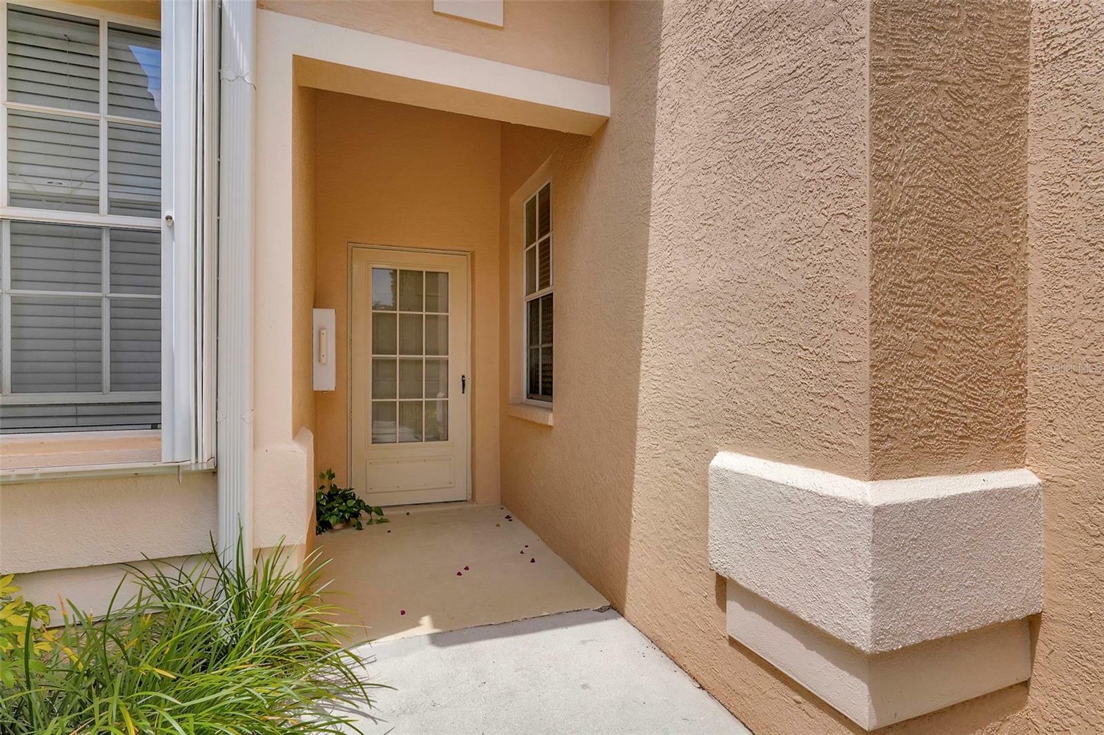 Property Photo:  9740 Rosewood Pointe Court 102  FL 34135 