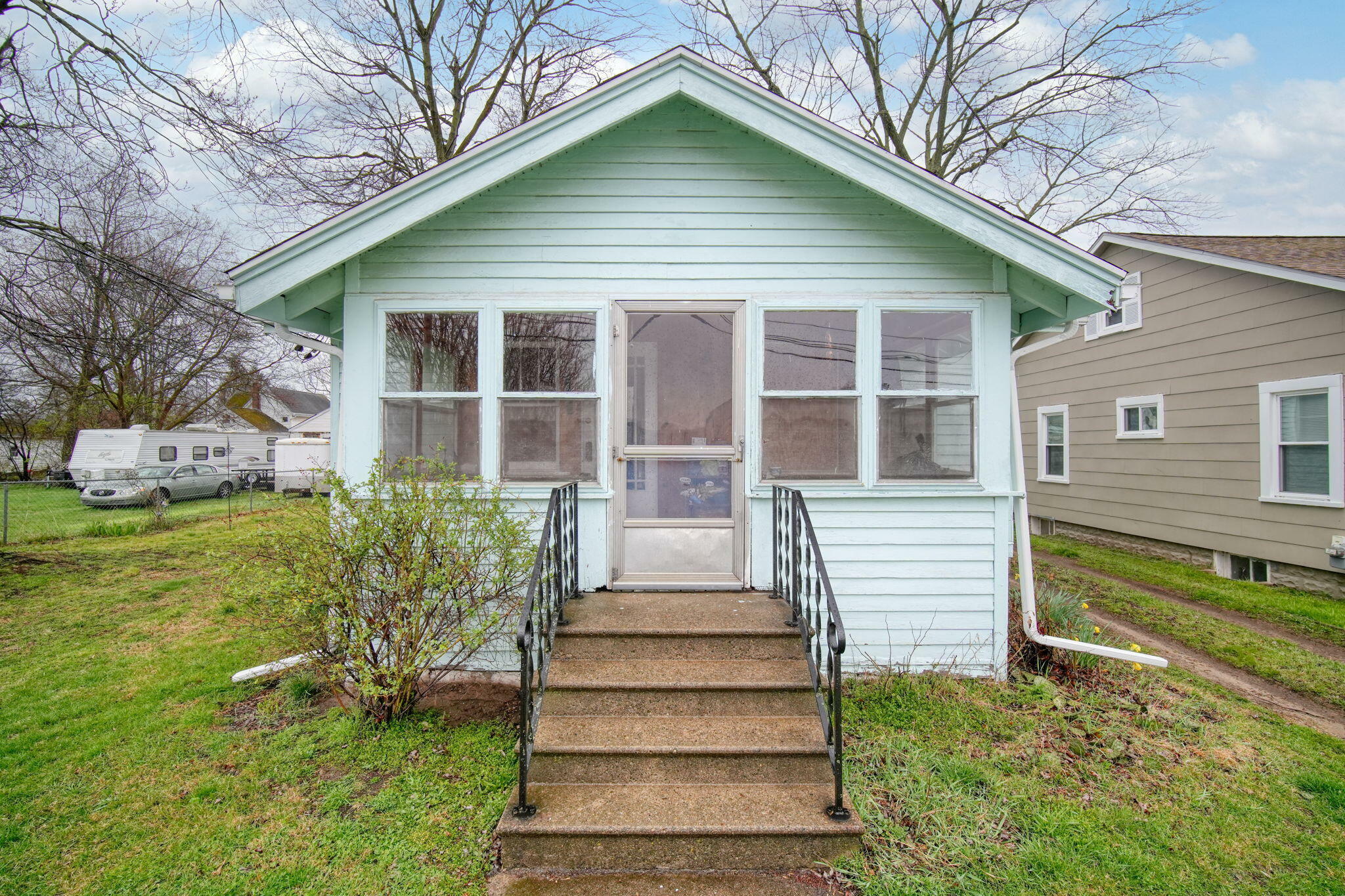 Property Photo:  528 Fern Avenue  MI 49202 