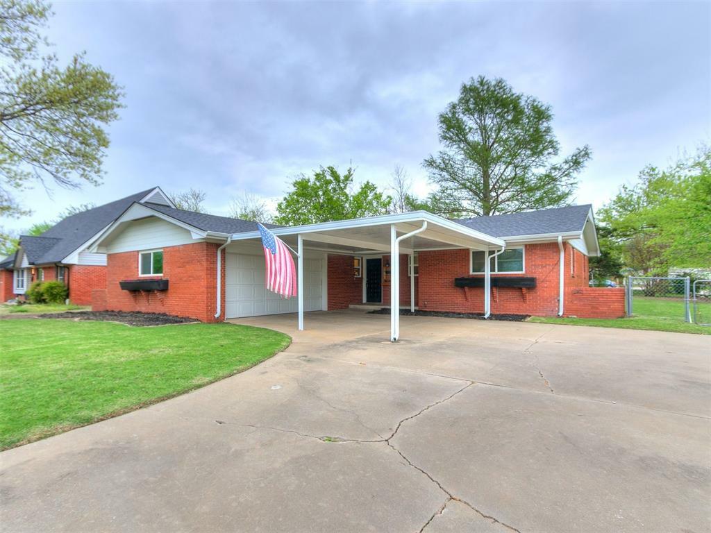 Property Photo:  903 Woods Avenue  OK 73069 