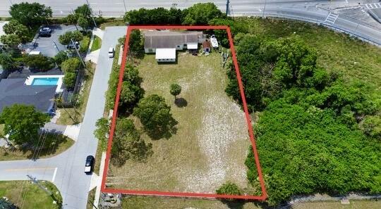 Property Photo:  1401 SW 3rd Street  FL 33435 