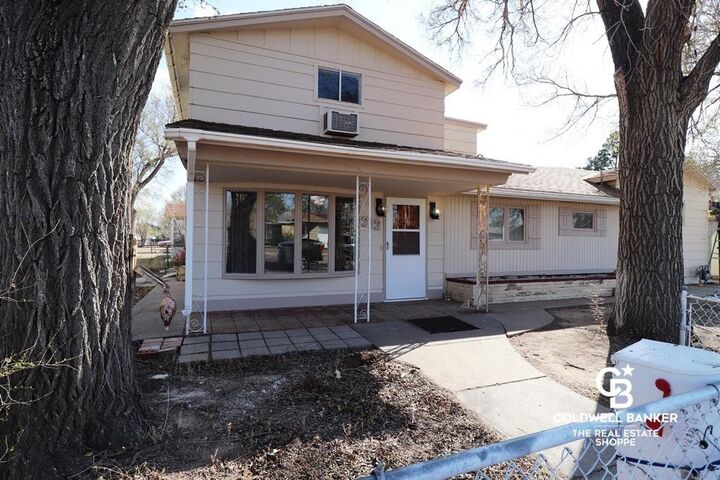 212 East Price Street  Garden City KS 67846 photo