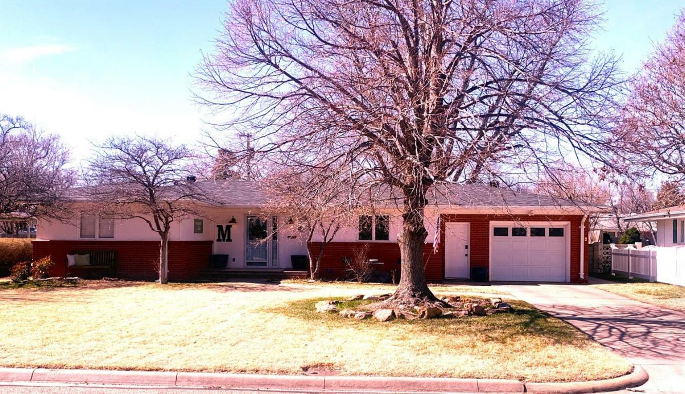 Property Photo:  1013 North 1st Street  KS 67846 