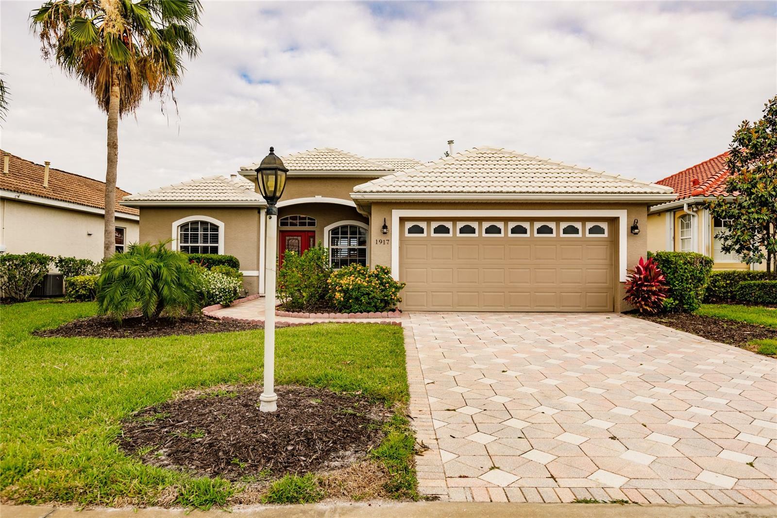 Property Photo: 1917 Coconut Palm Circle FL 34288