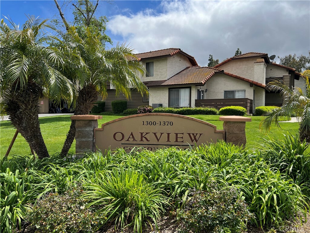 Property Photo: 1305 Brentwood Circle D CA 92882