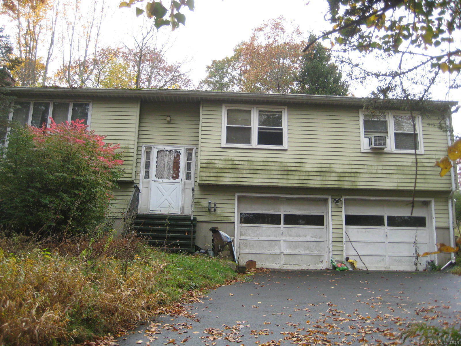 Property Photo:  26 Finch Road  CT 06716 
