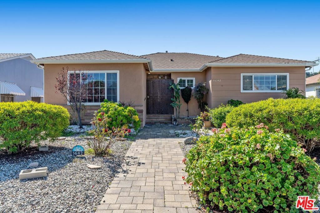 Property Photo:  5642 Bowcroft Street  CA 90016 