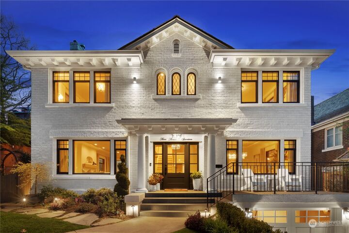 3017 10th Avenue W  Seattle WA 98119 photo