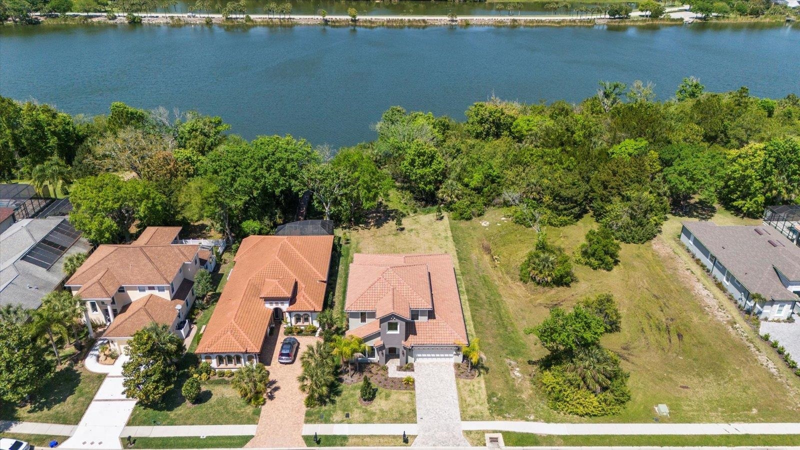 Property Photo:  13 Emerald Lake Court  FL 32137 