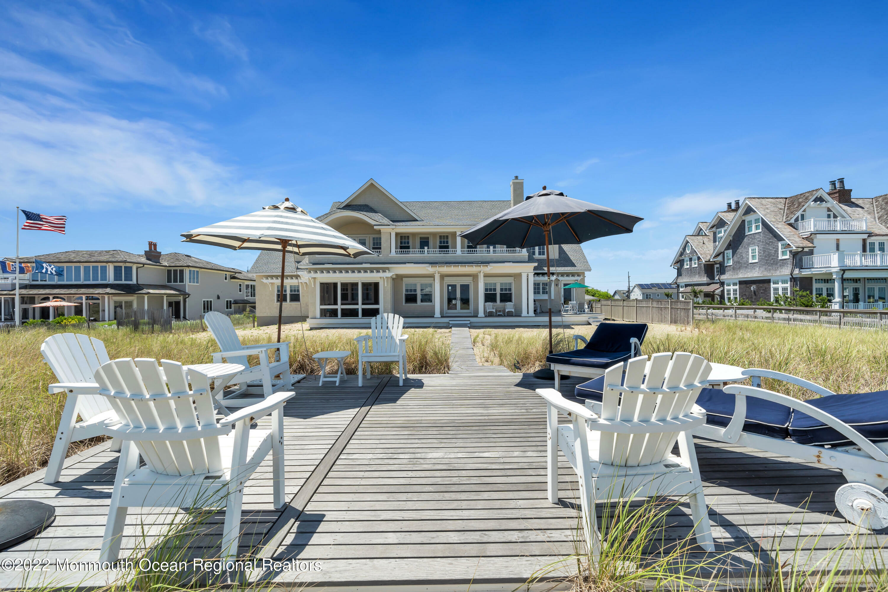 Property Photo:  1087 Ocean Avenue  NJ 08738 