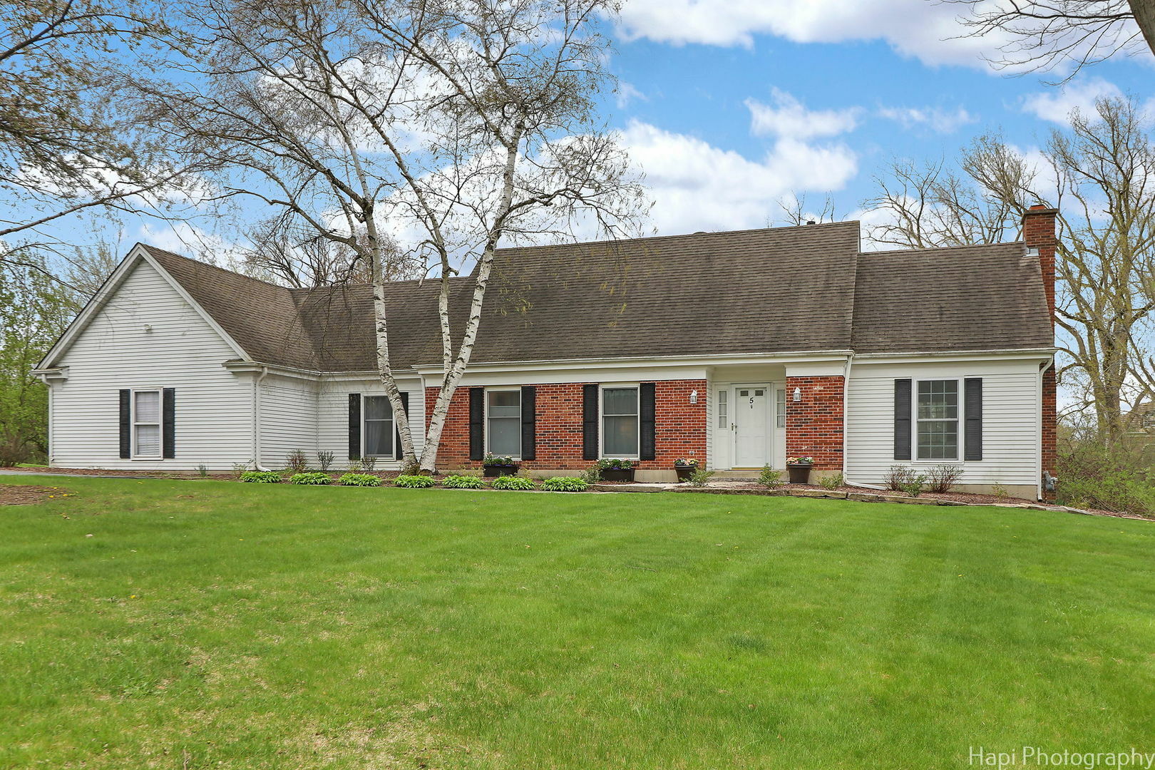 Property Photo:  5 Buckthorn Road  IL 60010 