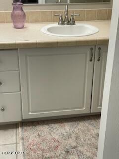 Property Photo: 24 Essex CA 91324