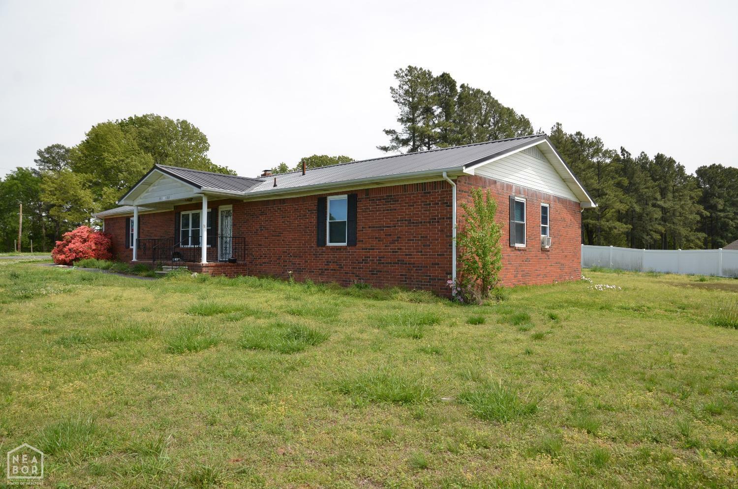 Property Photo:  301 County Road 762  AR 72417 