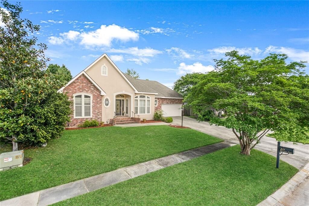 Property Photo: 211 Spartan Loop LA 70458