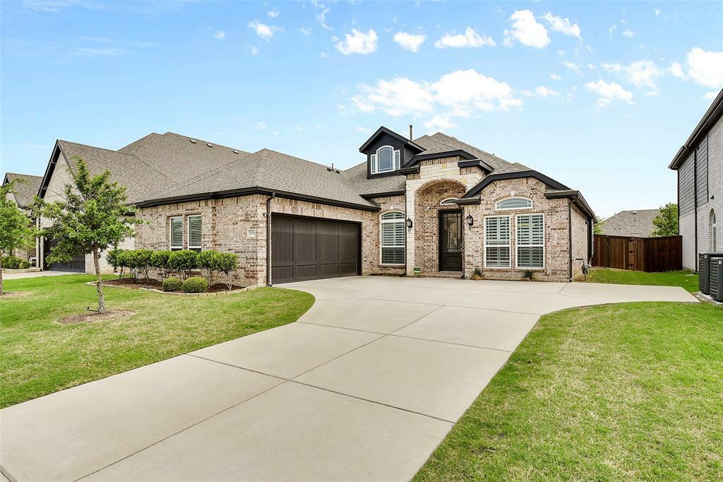 Property Photo: 516 Mary Ruth Place TX 75009