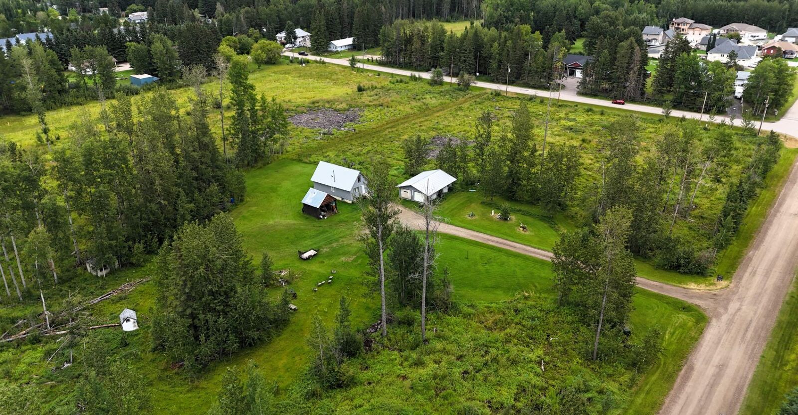 Property Photo: 6432 17 Avenue AB T7E 1S4