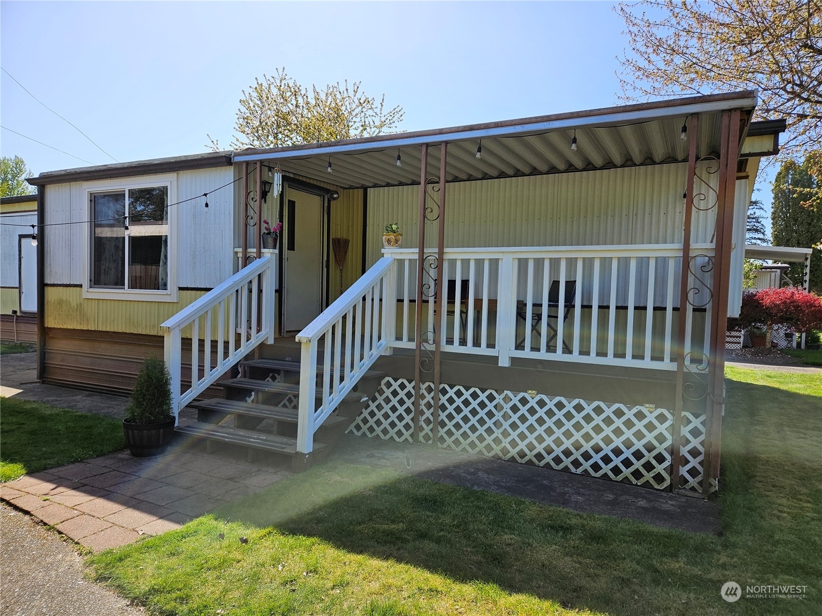 Property Photo: 12613 142nd Avenue E 106 WA 98374