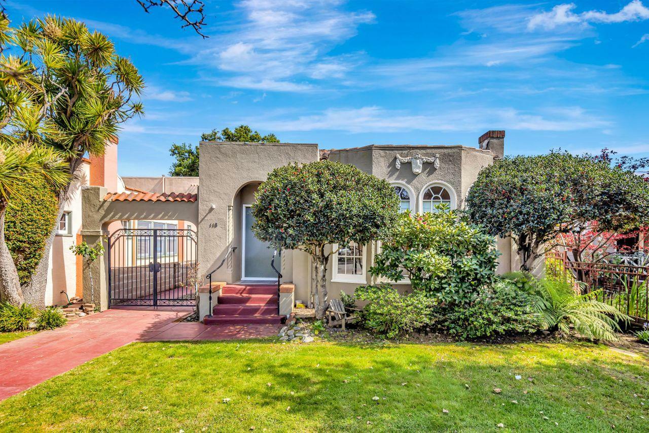 Property Photo:  118 12th Avenue  CA 94402 