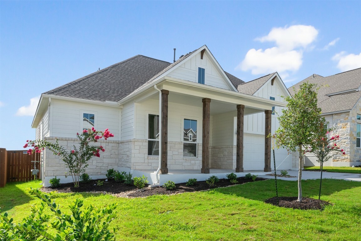 Property Photo: 348 Crescent Moon Court TX 78620