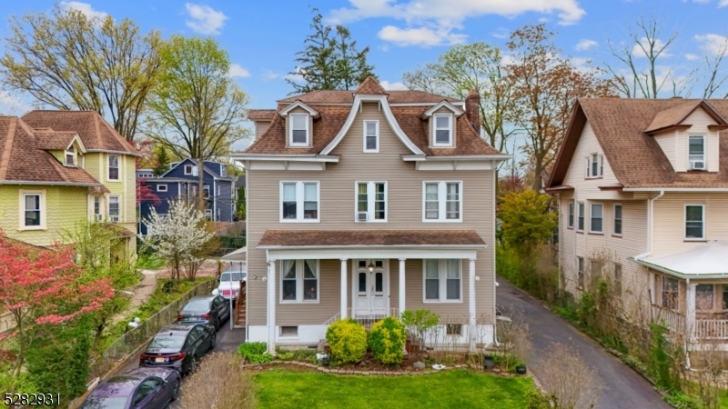 Property Photo:  120 Milligan Pl  NJ 07079 