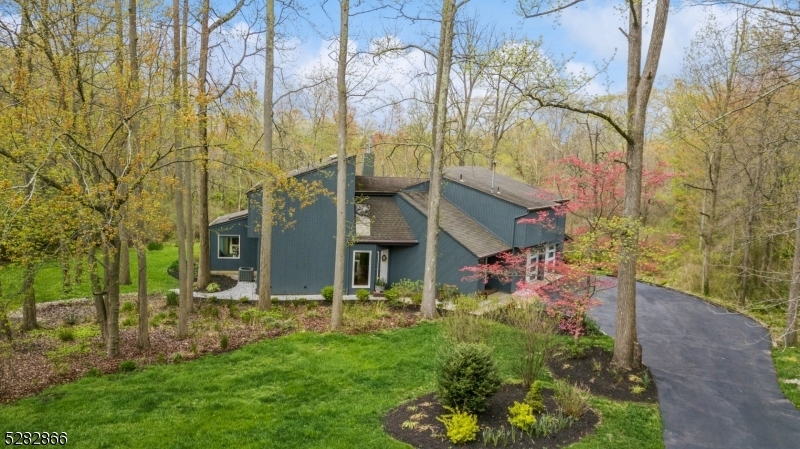 9 Hidden Springs Ln  East Windsor Twp. NJ 08520 photo