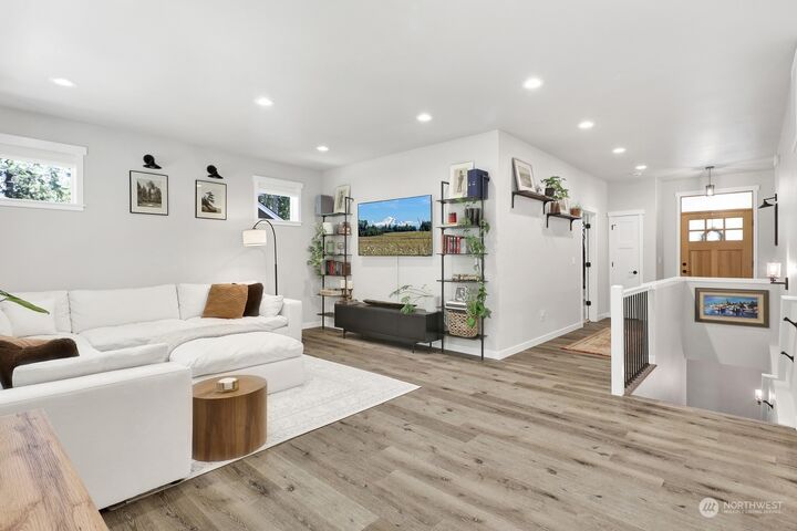 Property Photo:  213 Harbor View Drive  WA 98229