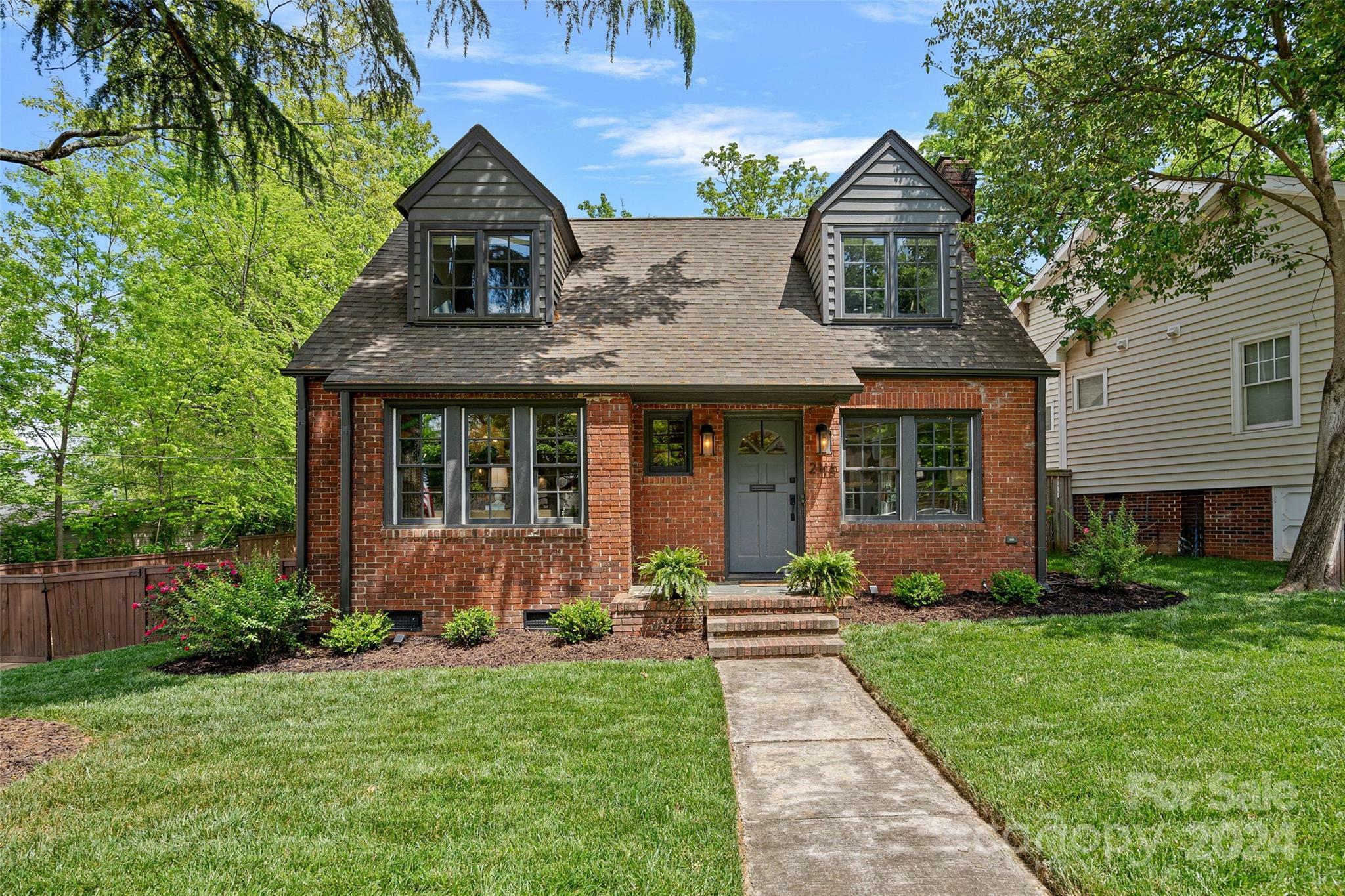 Property Photo: 2115 Wilmore Drive NC 28203