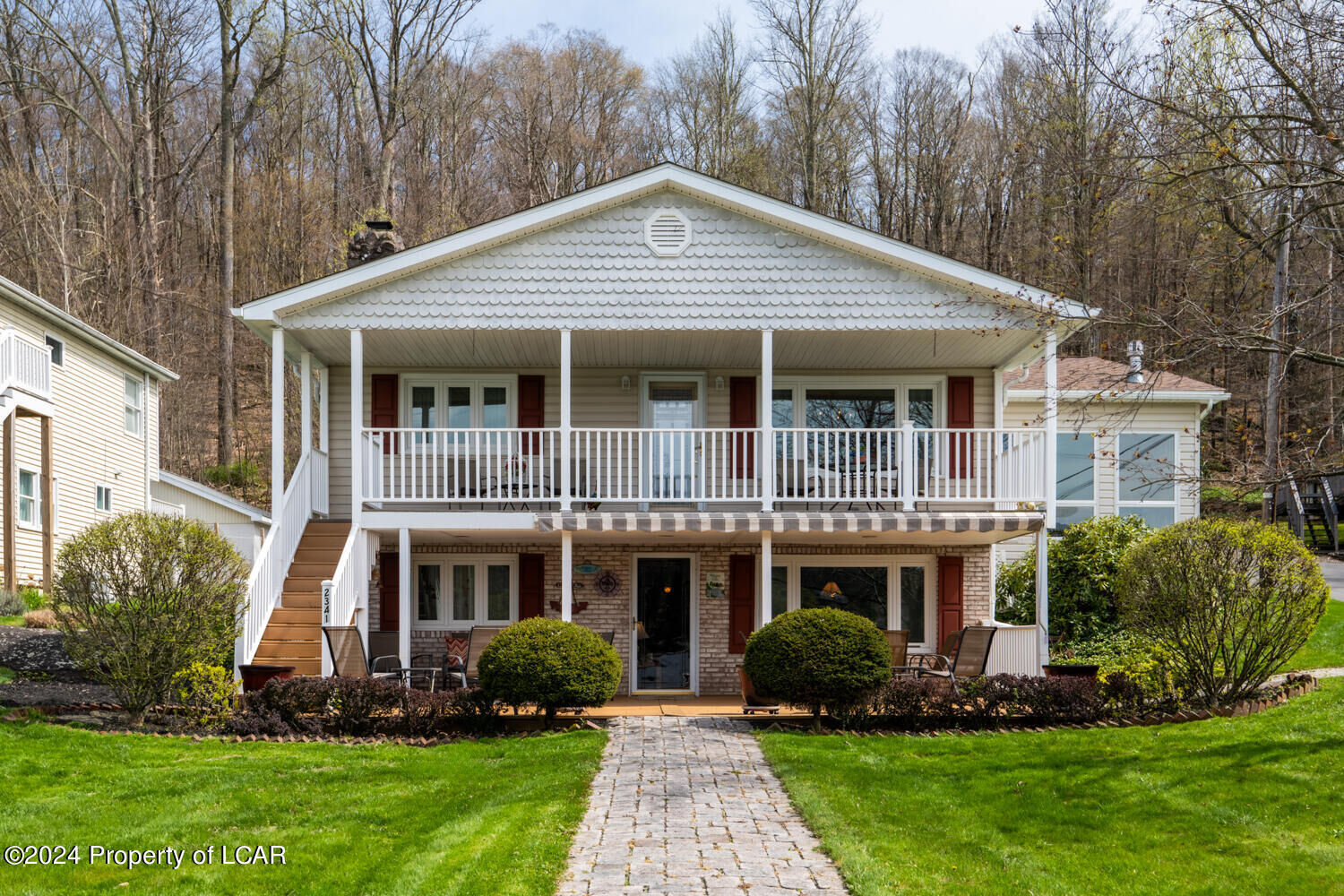 Property Photo: 2341 Lakeside Dr, Pole 212 PA 18618
