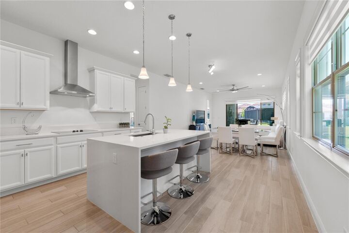 Property Photo: 13240 Bromborough Drive FL 32832
