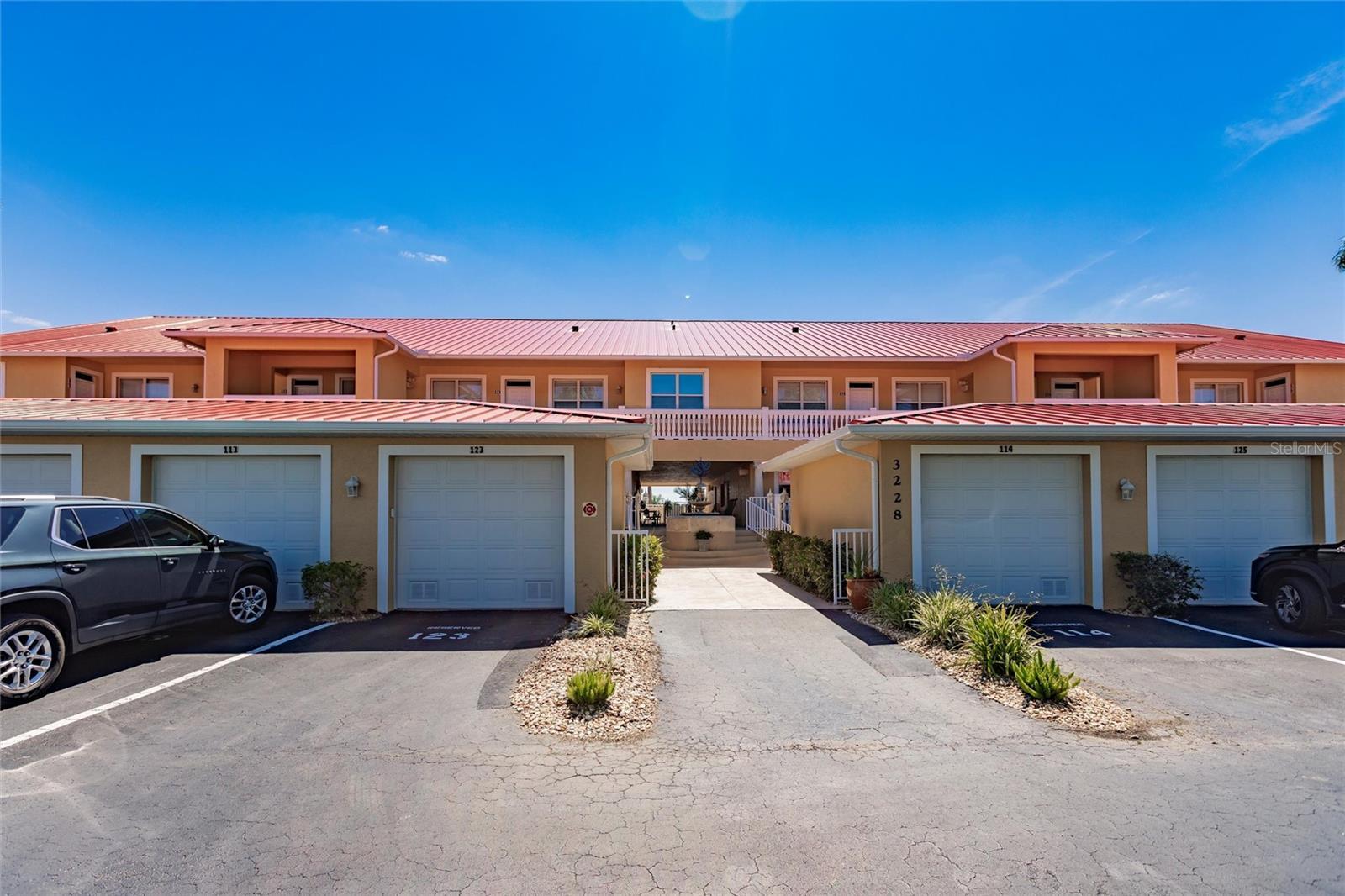 Property Photo: 3228 Purple Martin Drive 114 FL 33950