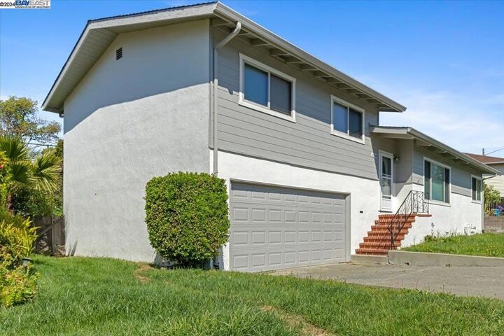 Property Photo: 1759 Tuolumne St CA 94589