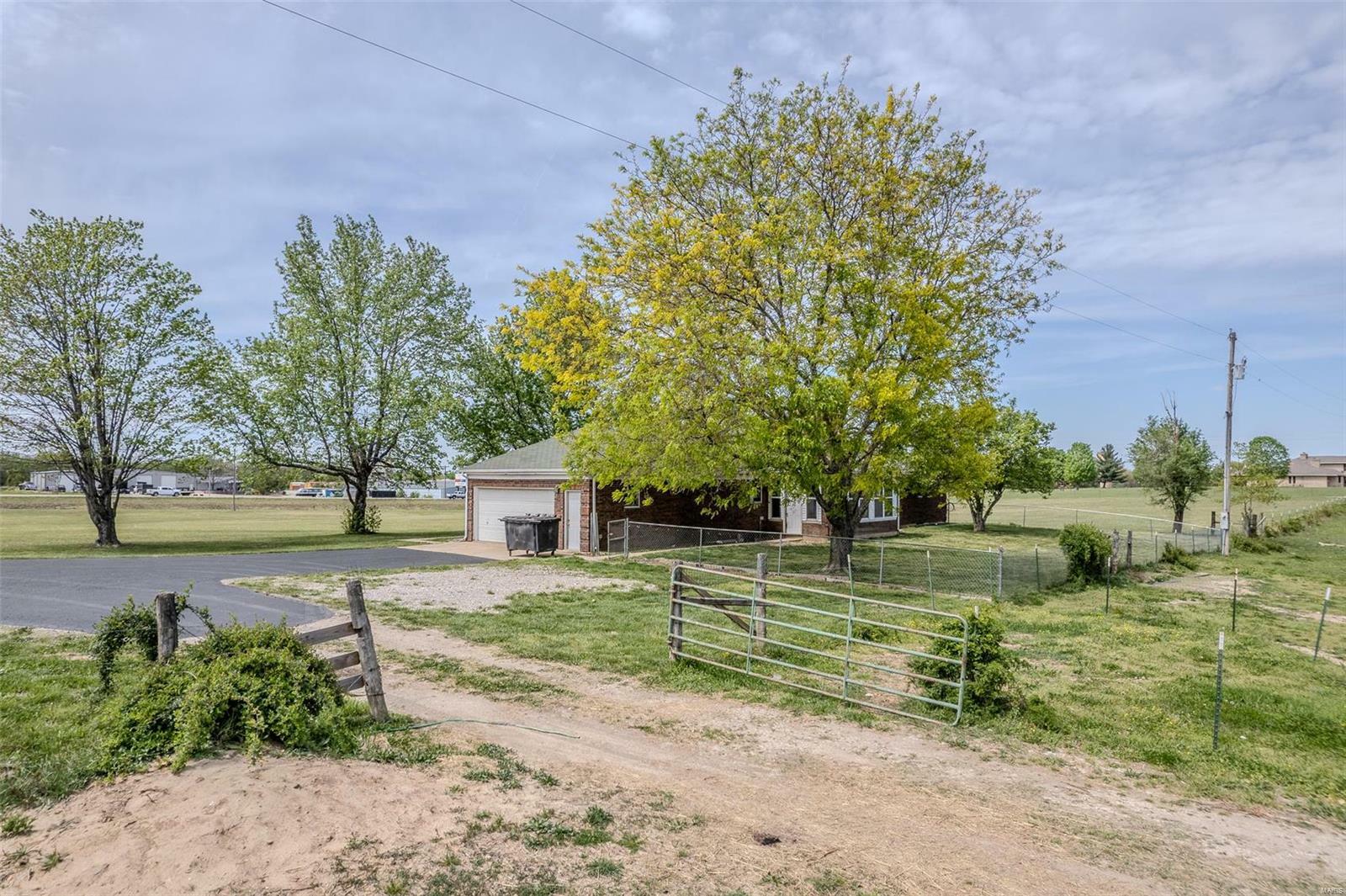 Property Photo:  27018 Highway 5  MO 65536 