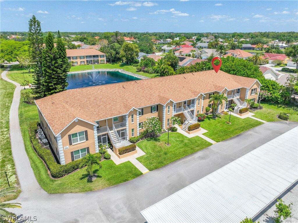 Property Photo:  2050 W Crown Pointe Boulevard  FL 34112 