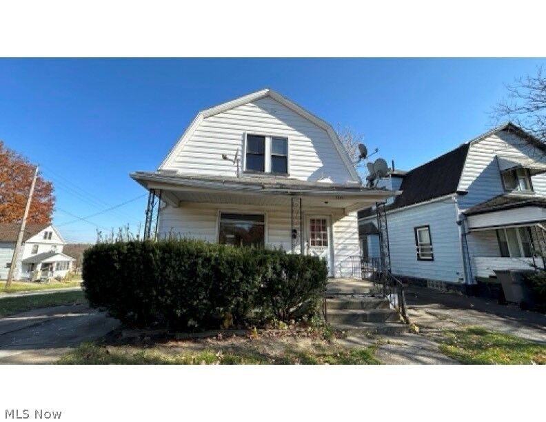 Property Photo:  1241 Wick Avenue  OH 44505 