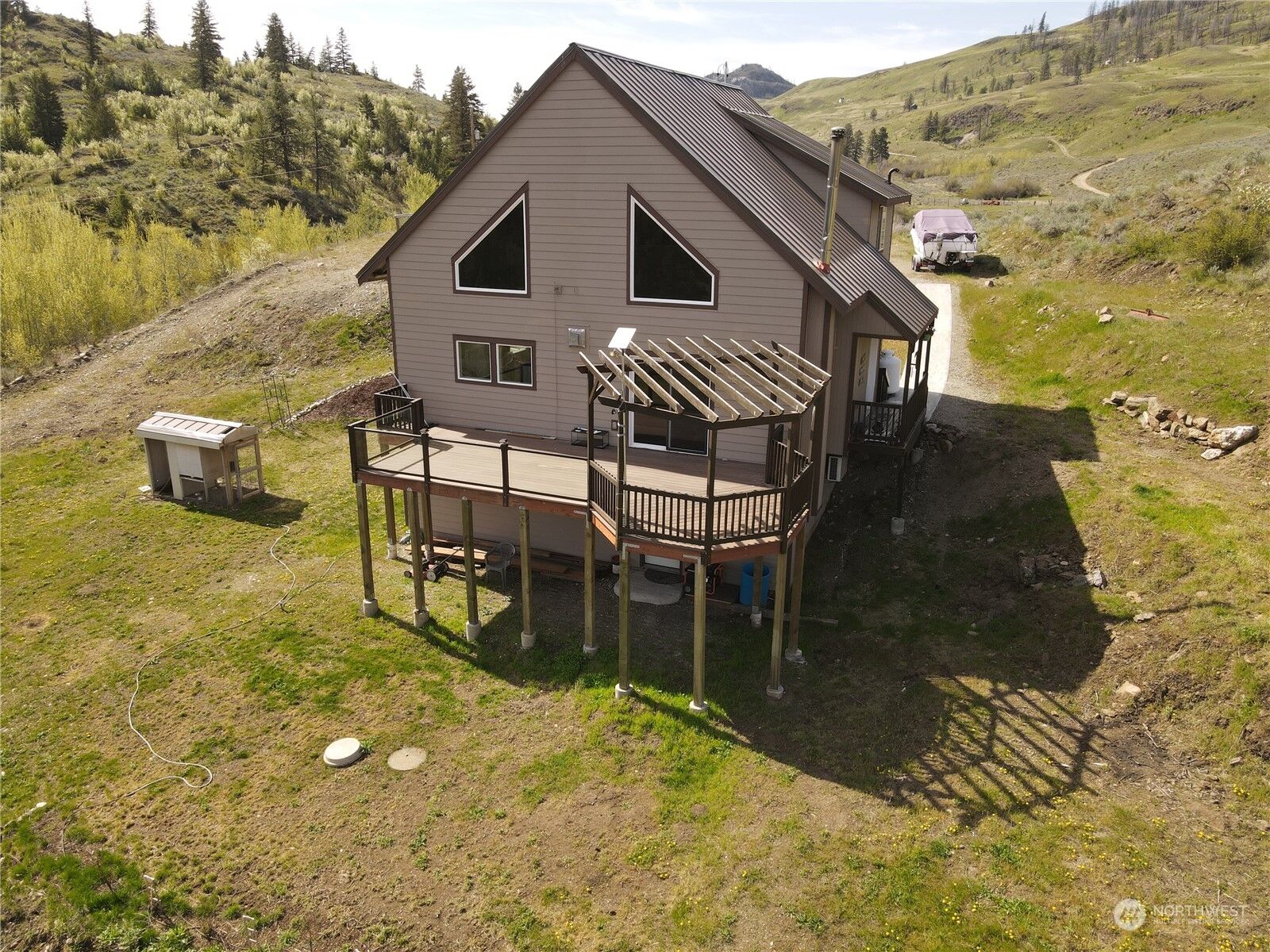 Property Photo:  4  Eighme Road  WA 98844 